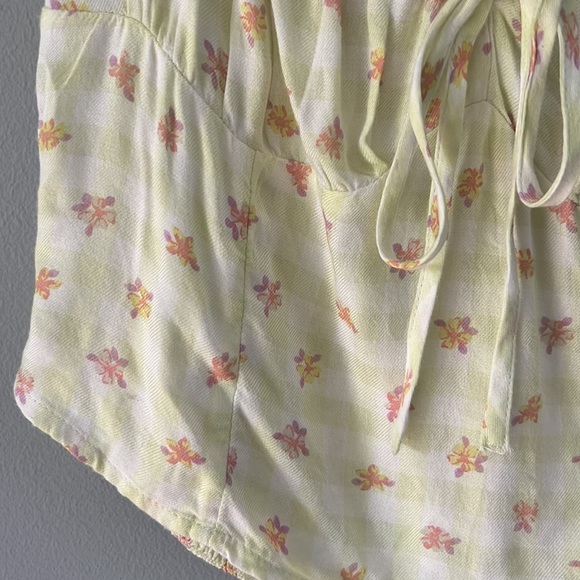 NWT Plaid & Floral Top - Picture 5 of 5